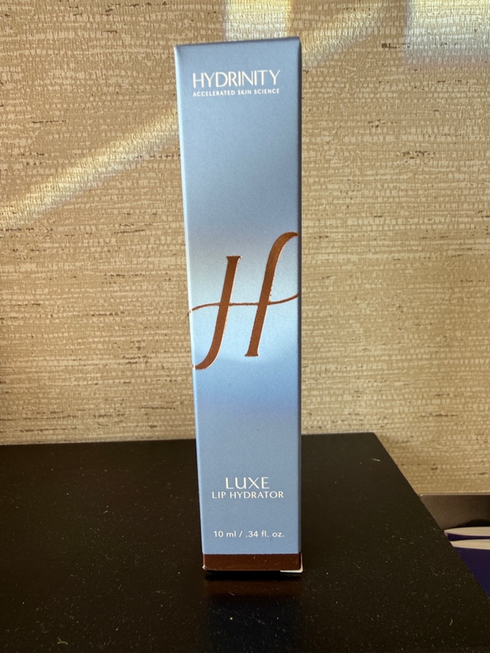 Hydrinity Luxe Lip Hydrator - Blue